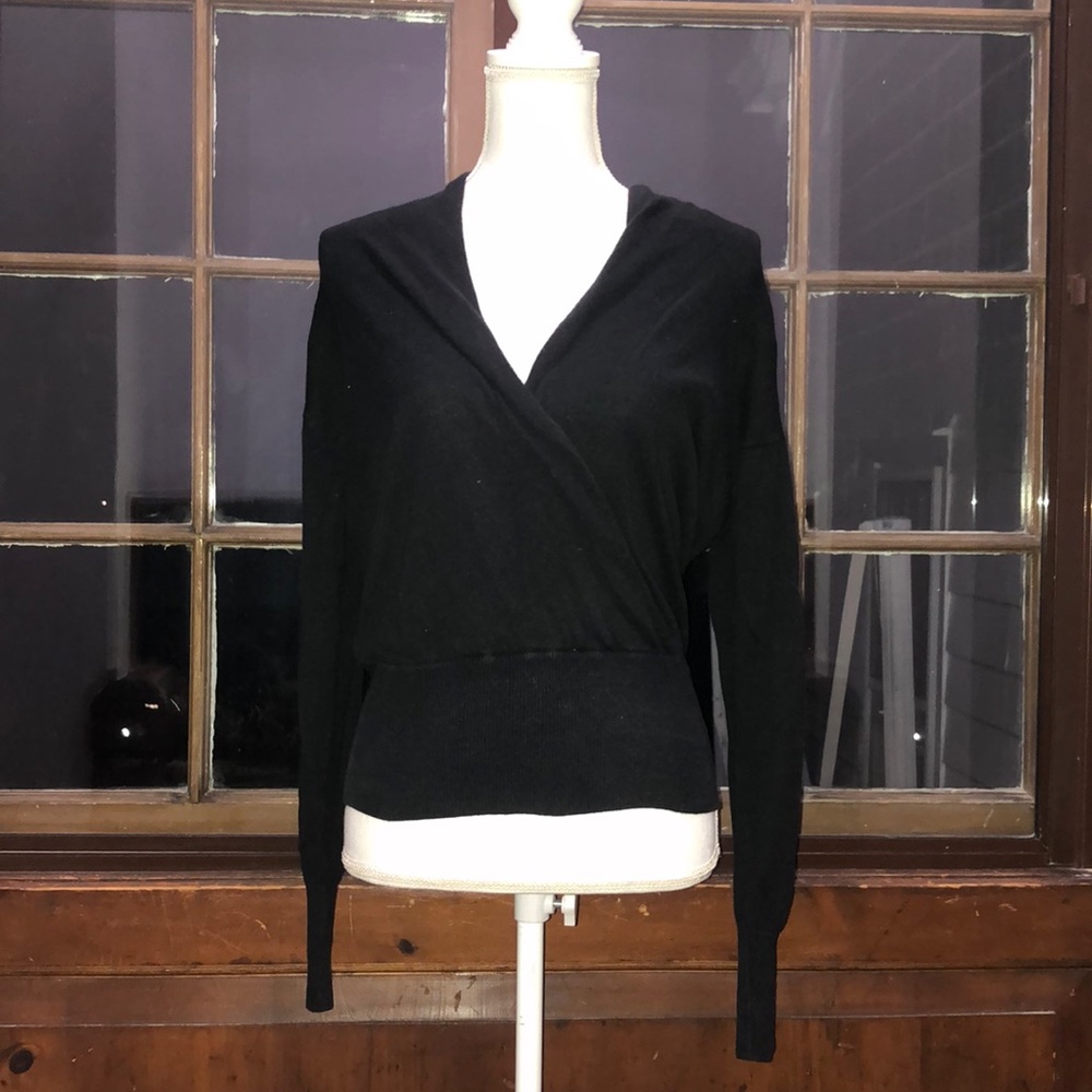 Gap black long sleeve shirt